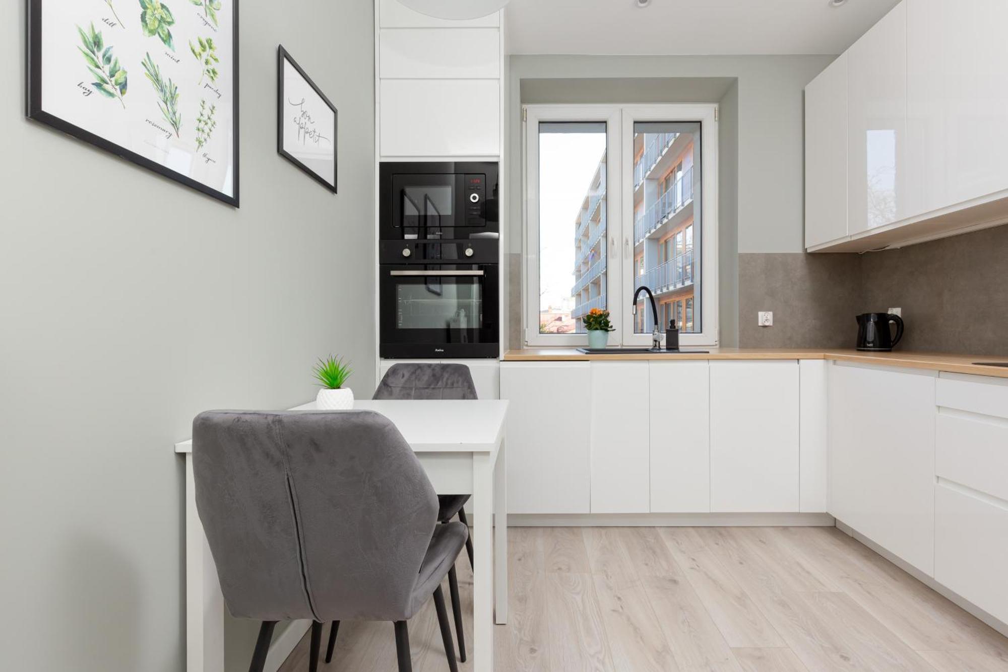 Central Apartment Emilii Plater By Noclegi Renters Βαρσοβία Εξωτερικό φωτογραφία