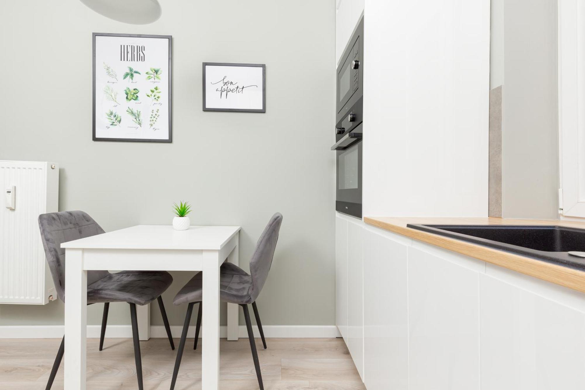 Central Apartment Emilii Plater By Noclegi Renters Βαρσοβία Εξωτερικό φωτογραφία
